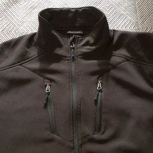 Snozu Performance XL black jacket for men.